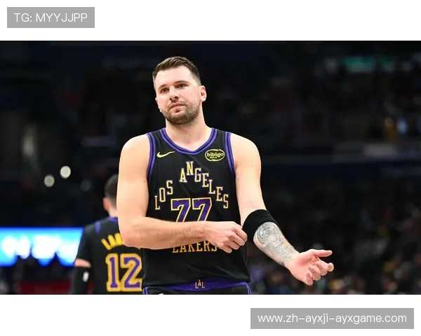 湖人球迷心死了雷迪克确认东契奇与里夫斯无限期缺阵